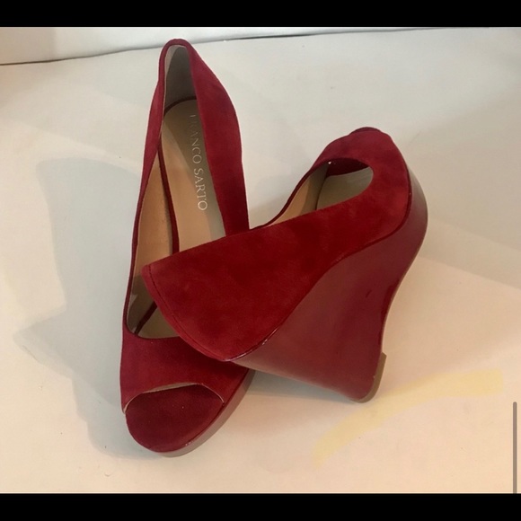 NWOT Franco Sarto Suede Burgundy /Red High Wedge - Picture 3 of 6